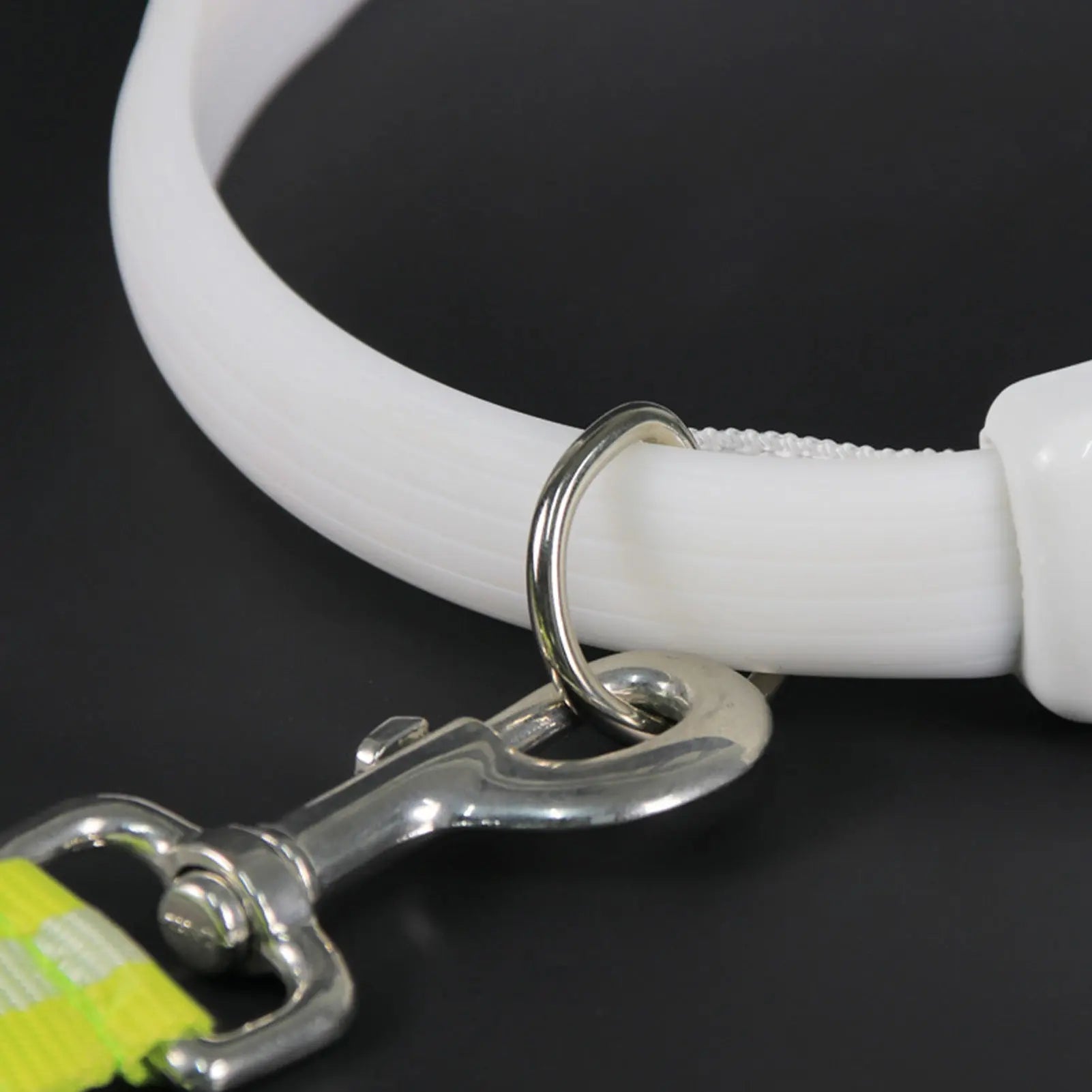 LED Pet Collar Pendant - Glowing Safety Collar for Dogs & Cats in Multiple Color - Directbuyers